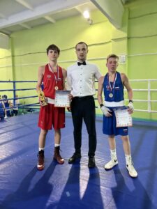 Сильнее соперников!